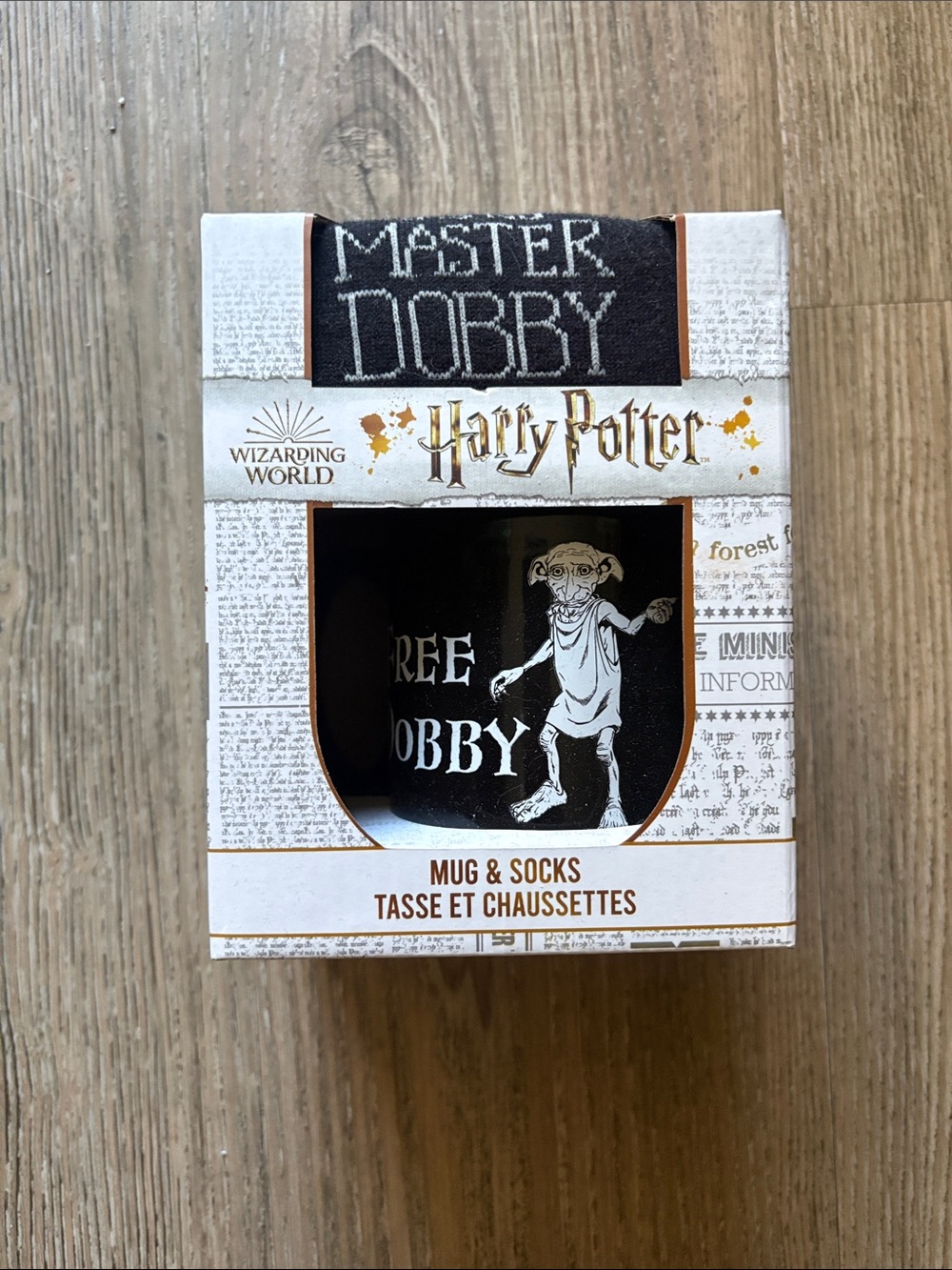 Harry Potter Dobby Black Mug & Socks Gift Set